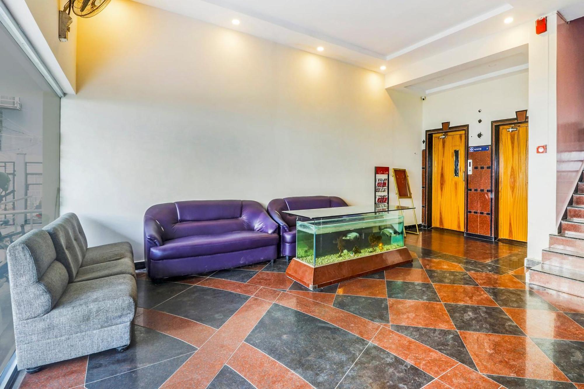 Super Collection O 77115 Vaishnavi Palace Hyderabad Exterior foto