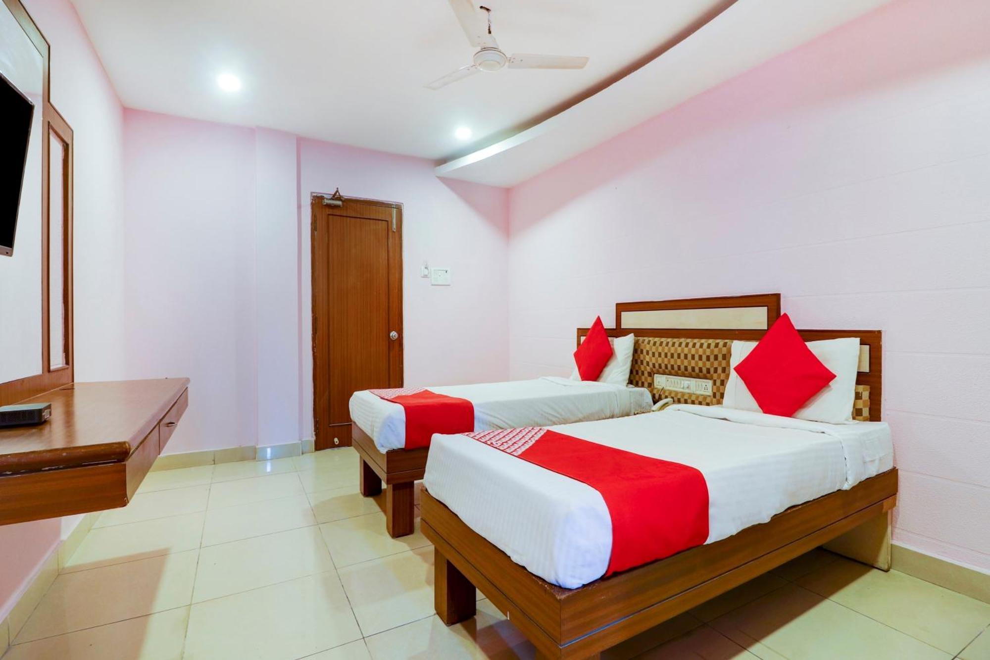 Super Collection O 77115 Vaishnavi Palace Hyderabad Exterior foto