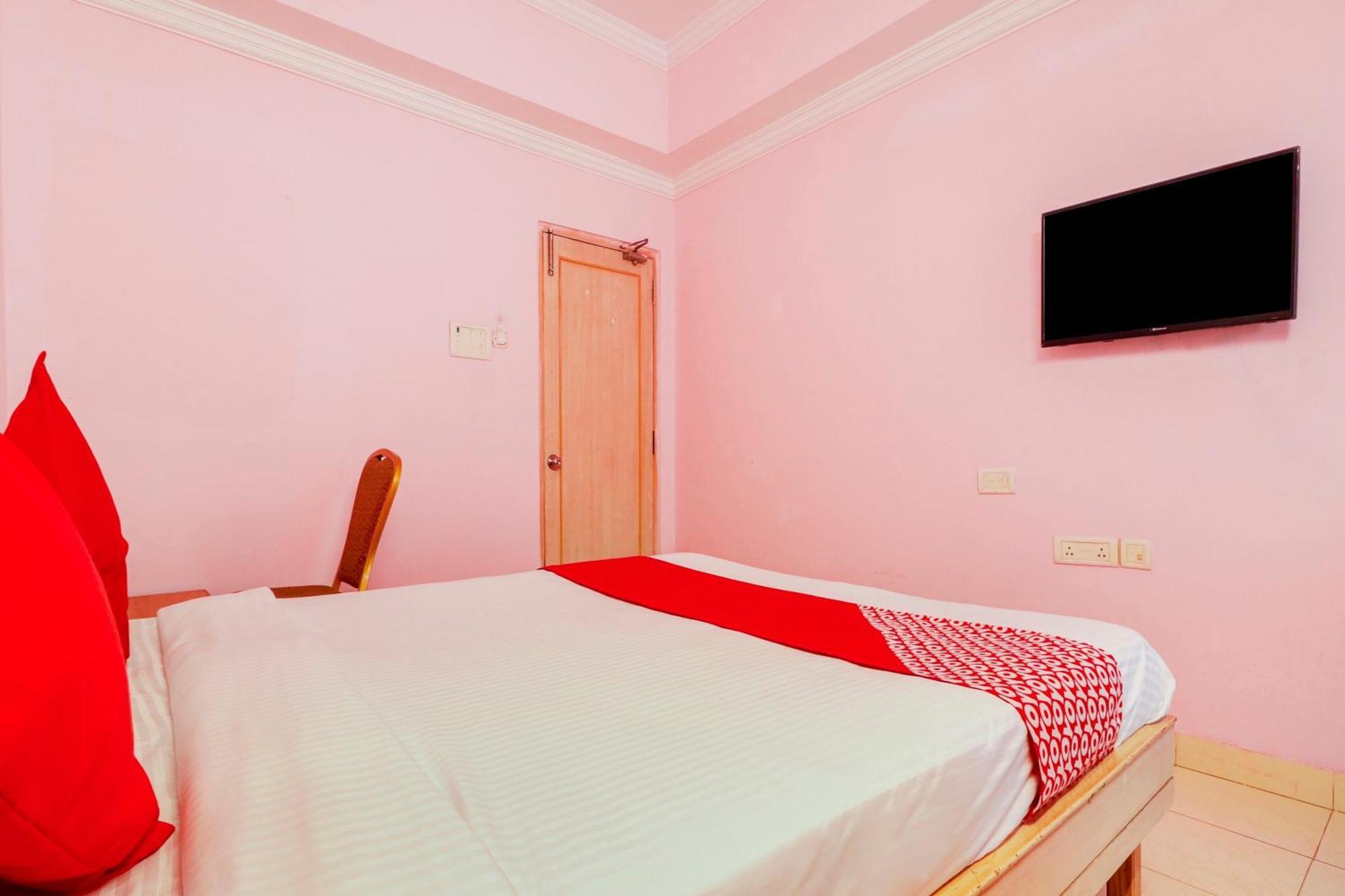 Super Collection O 77115 Vaishnavi Palace Hyderabad Exterior foto